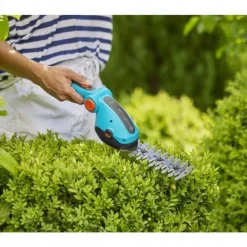 Akumulatorowe nożyce do przycinania brzegów trawnika i cięcia krzewów ComfortCut Li GARDENA  9888-20