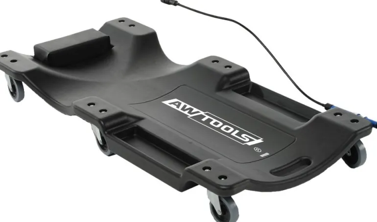 AWTOOLS LEŻANKA WARSZTATOWA Z TWORZYWA SZTUCZNEGO, Z LAMPKĄ