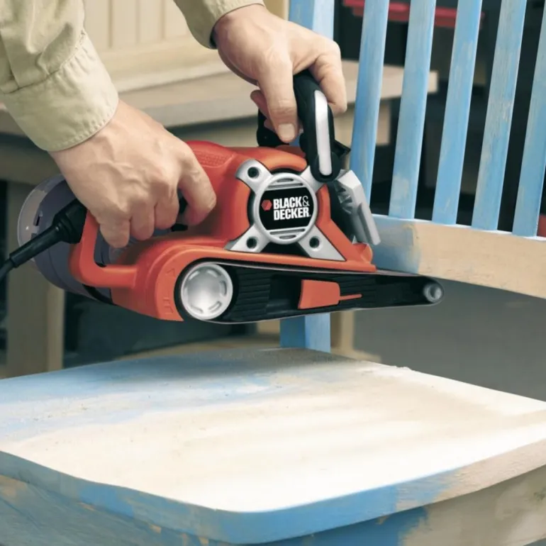 BLACK+DECKER SZLIFIERKA TAŚMOWA 720W 75 x 533mm /KA88