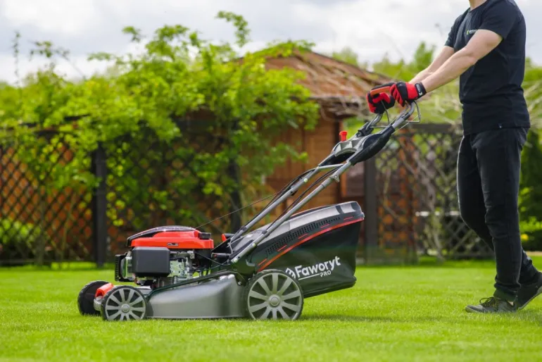 Kosiarka spalinowa Faworyt Pro MP51 SLE