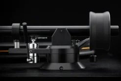 MoFi Electronics StudioDeck Foundation