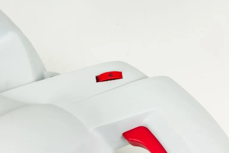 ODKURZACZ / DMUCHAWA DO LIŚCI 3200W Z ROZDRABNIACZEM, 160 - 250 km/h