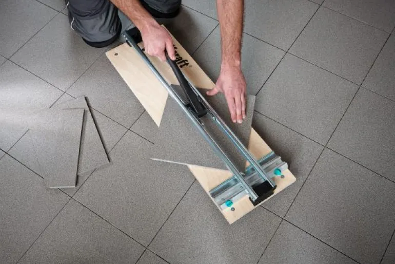 Przecinarka do płytek Wolfcraft TC610W - podstawa z drewna