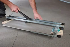 Przecinarka do płytek Wolfcraft TC610W - podstawa z drewna