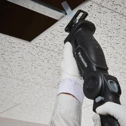 Przegubowa piła szablasta lisica 18V  Panasonic EY47A1X32