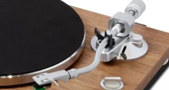 TEAC TN-400 BT Orzech