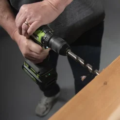 24V wiertarko-wkrętarka GD24DD60K2 Greenworks zestaw ładowarka + aku 2Ah + walizka