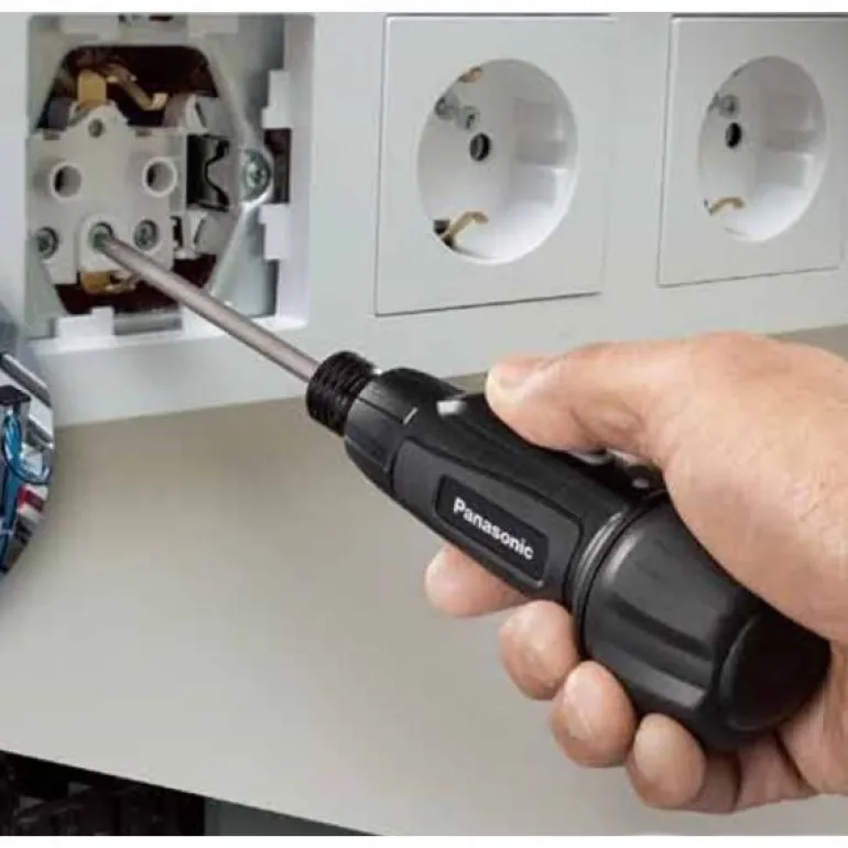 Wkrętak akumulatorowy PANASONIC EY7412SB32
